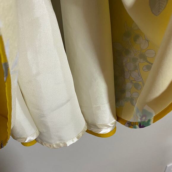 ModCloth Yellow Shiny Floral Knee Length A-Line Skirt Sz XS ASO Liv & Maddie - Picture 6 of 10